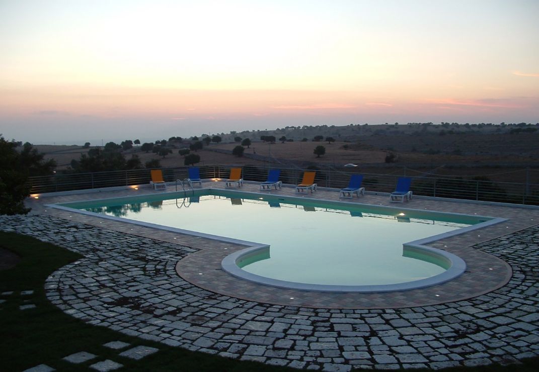 casato-licitra-piscina